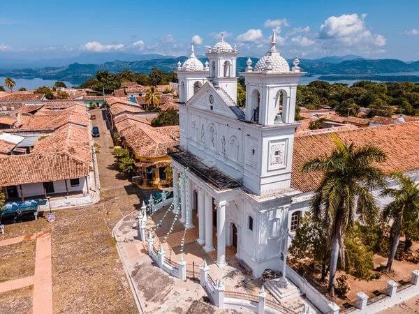 Colonial town Suchitoto El Salvador